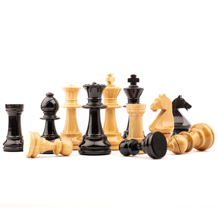 copy of Staunton Wooden Chess Pieces Europe