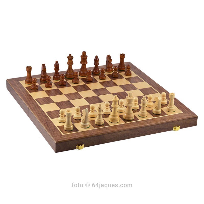 Foldable wooden chess set Plus Natural Games